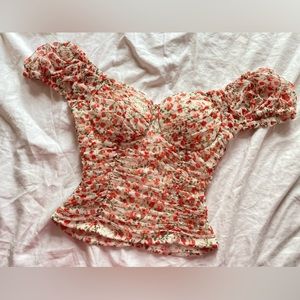 SOLD     Dillards Moa Moa Ruched Floral Crop Top Blouse - Size Small